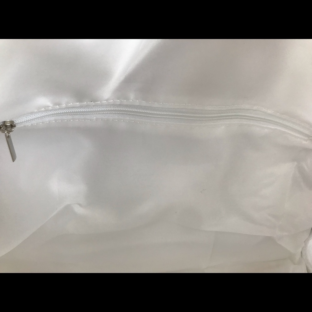 Lacoste Bag Gym Duffle Sports Weekender White NEW - Picture 8 of 8
